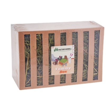 Factory Herbs YUMMY BOX – kartonowy paśnik z siankiem dla królika i gryzoni 350 g